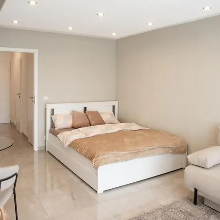 Apartment Stylisches Apartment, Naehe Mb Werk, Ausstattung, Zentral Und Sonnig Sindelfingen