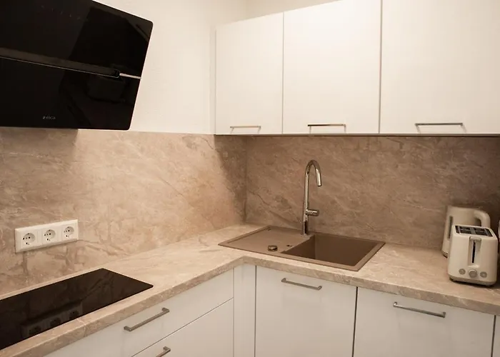 Stylisches Apartment, Naehe Mb Werk, Ausstattung, Zentral Und Sonnig Apartamento *