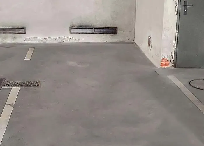 Stylisches Apartment, Naehe Mb Werk, Ausstattung, Zentral Und Sonnig